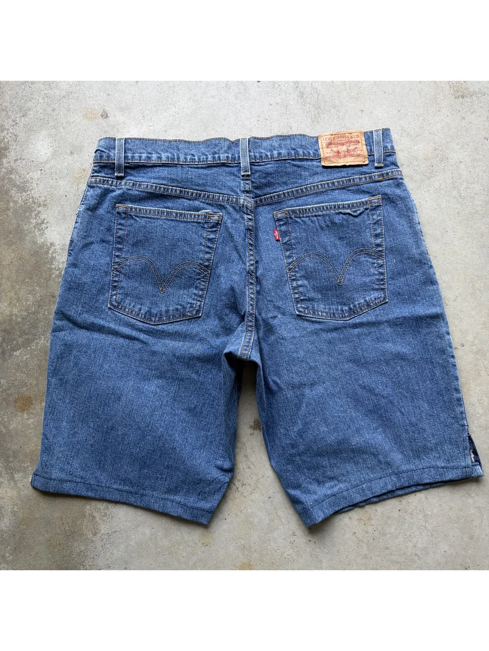 Levi's Relaxed Boot Cut Denim Shorts Size 16L
